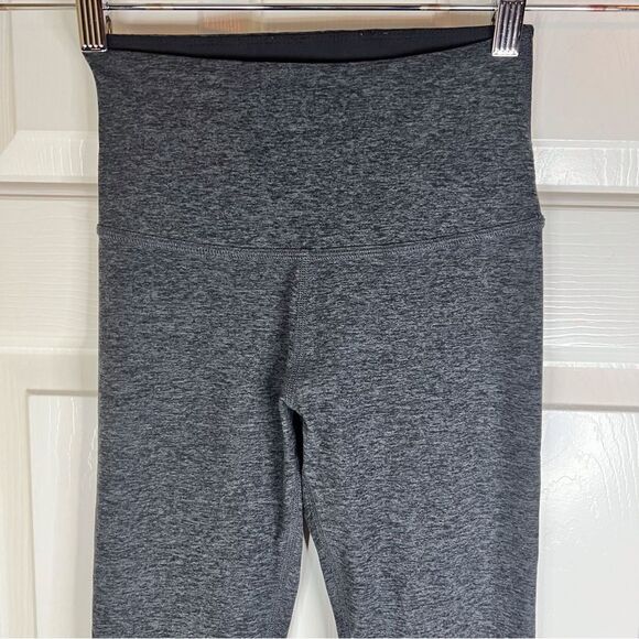 Beyond Yoga Womens Space Dye Cropped Leggings Size Small Compression Athletic - Picture 7 of 7